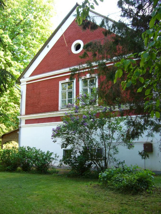 Kalmar Vendeghaz-Vadaszhaz Tornyiszentmiklos Eksteriør bilde